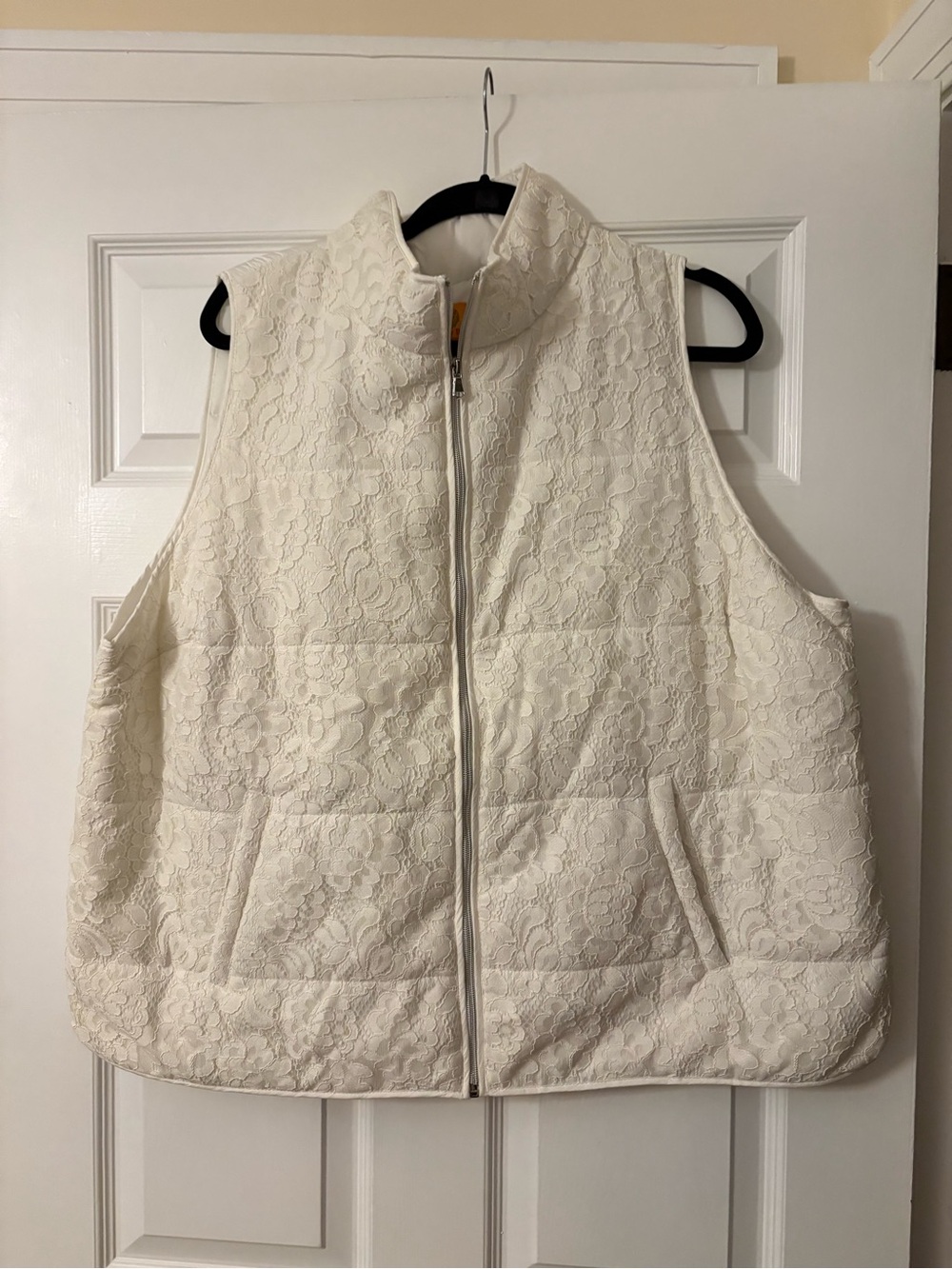 Women’s floral Quilted Lace Vest